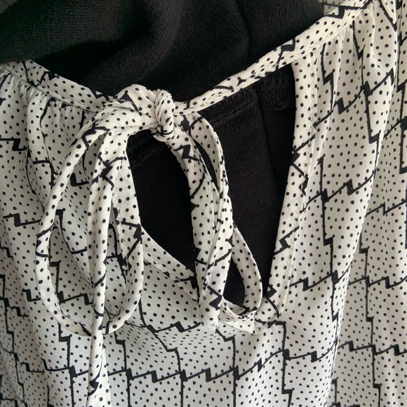 Black & White Long Sleeve Blouse - Picture 3 of 4